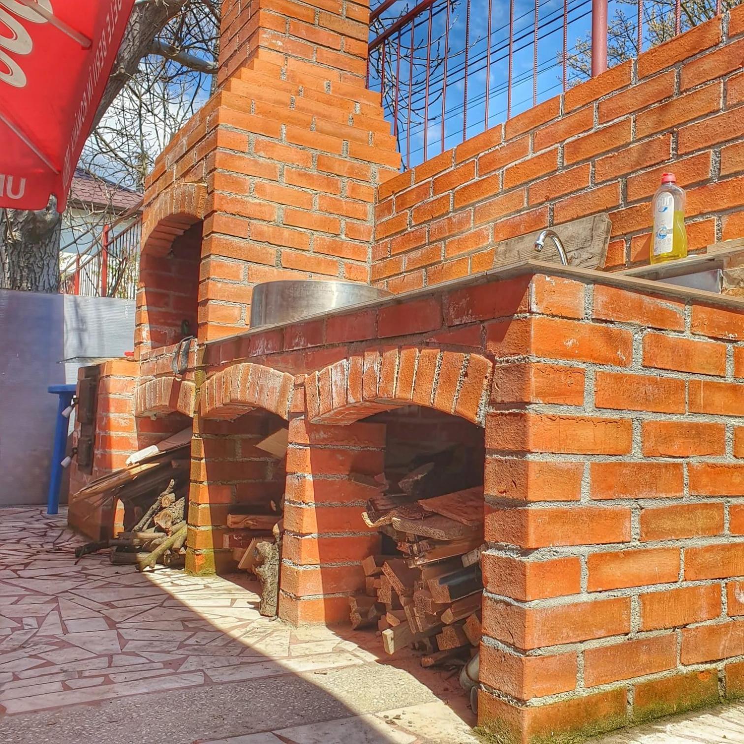 Casa Șapte din Șapte Curtea de Argeş Eksteriør bilde